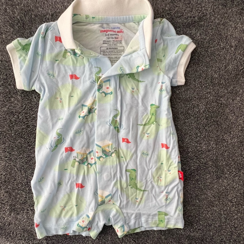 MagneticMe Modal Material Golfing Gators Polo